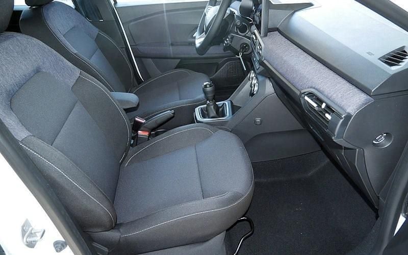 Neu Dacia Sandero Expression 101 PS (74 kW) 2026 Weiß Limousine