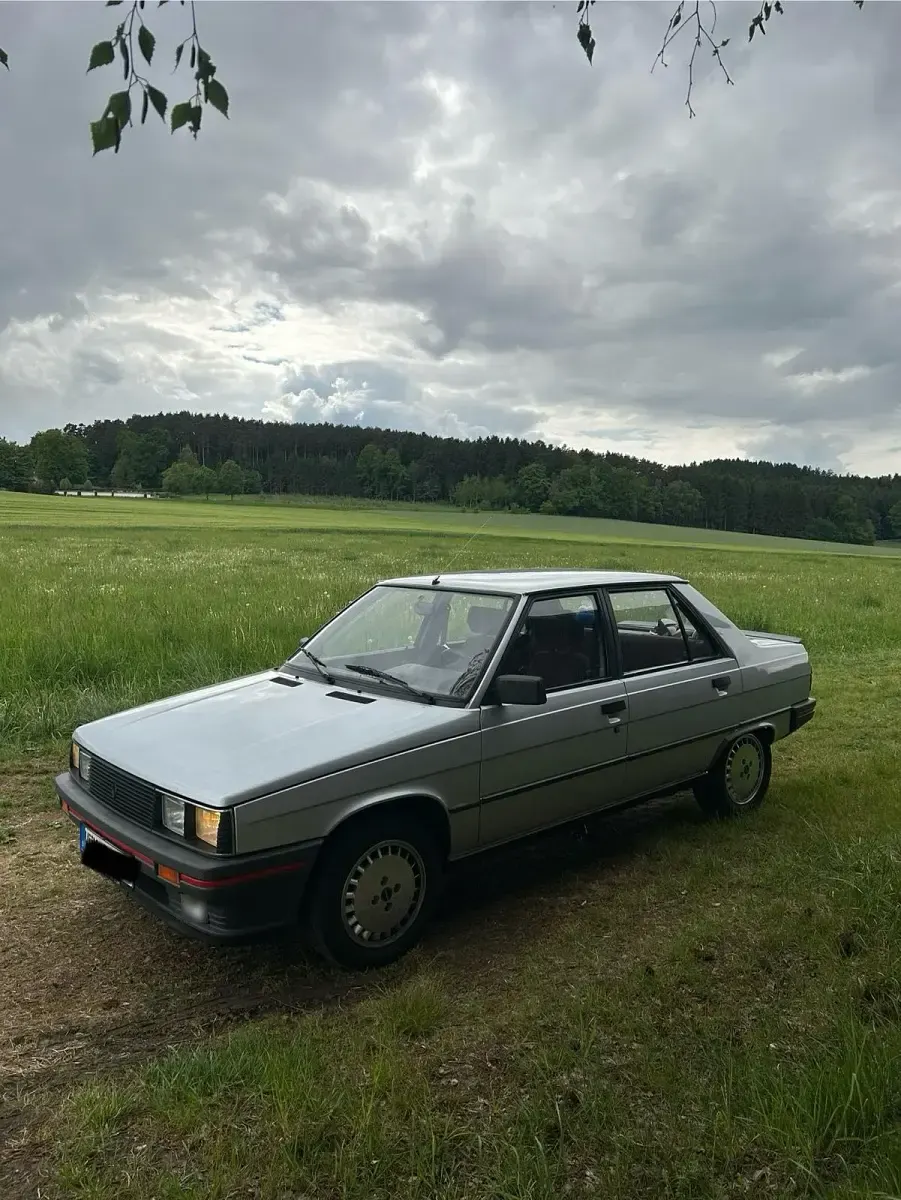 Gebraucht Renault R9 73 PS (53 kW) 1986 Limousine