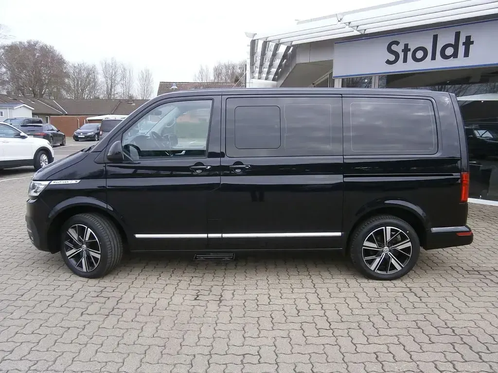 Gebraucht VW T6.1 Comfortline 199 PS (146 kW) 2021 Schwarz Van