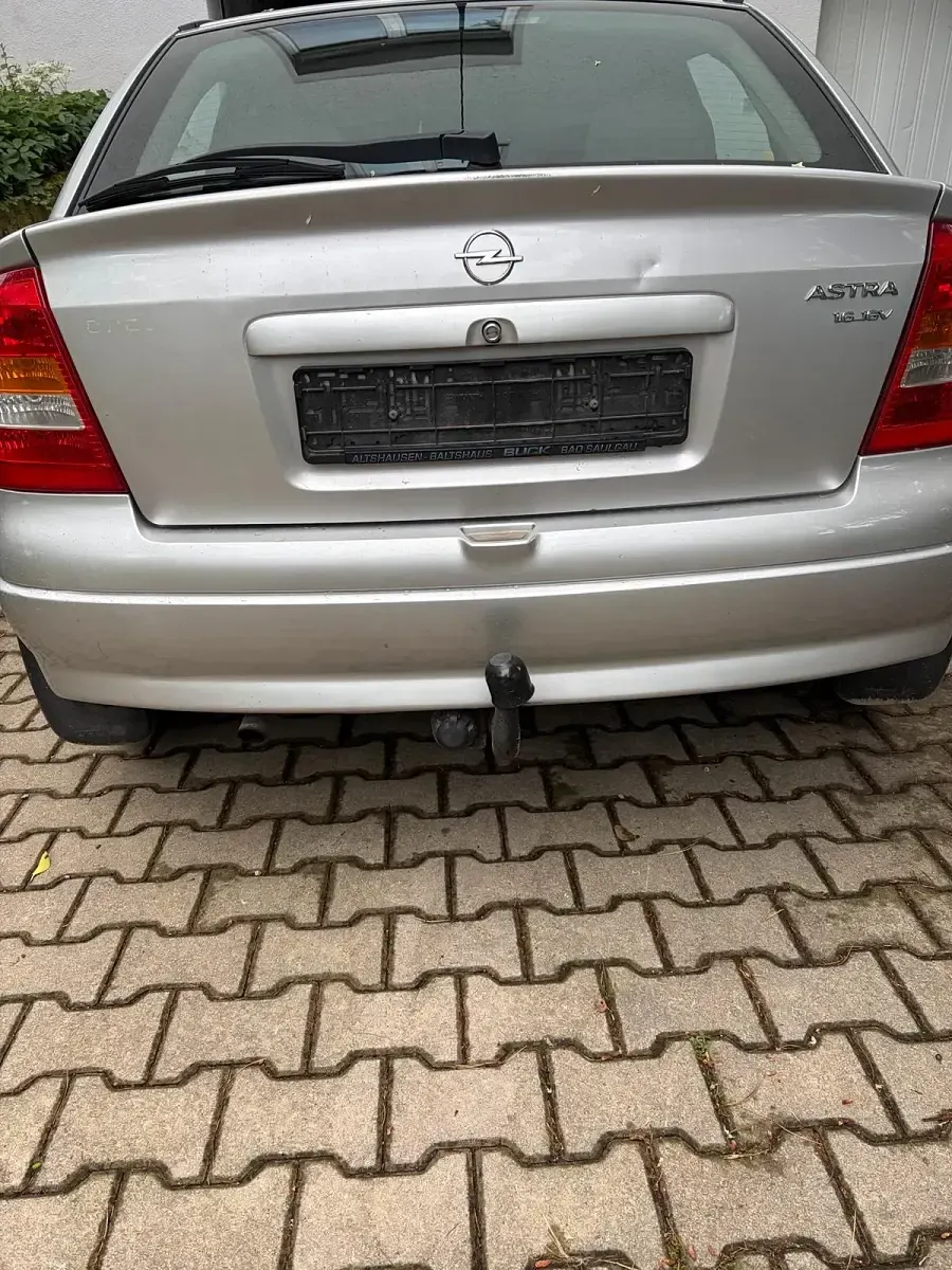Gebraucht Opel Astra 101 PS (74 kW) 2001 Silber Kleinwagen