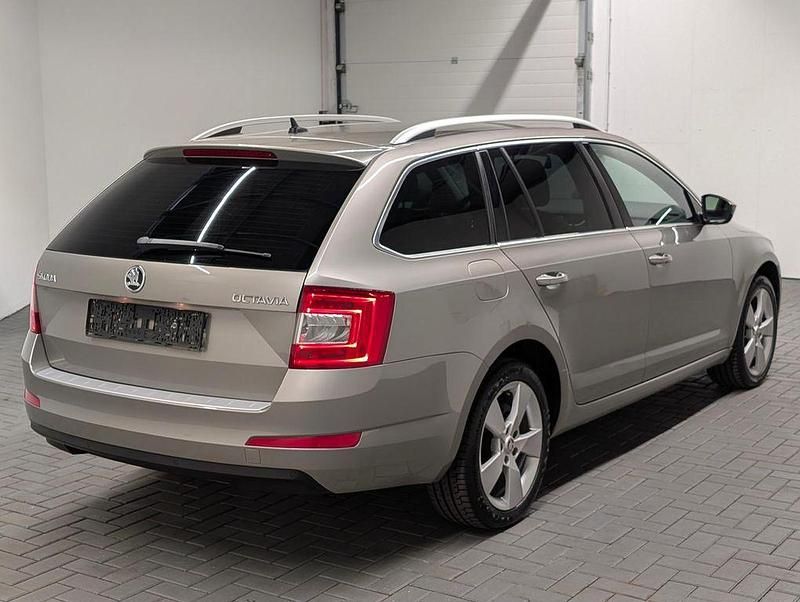 Gebraucht Skoda Octavia 150 PS (110 kW) 2016 Beige Kleinwagen