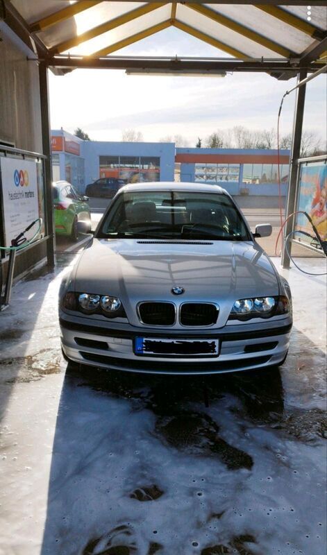 Silber Gebraucht 2000 BMW 316 Limousine | 2.900 € - Bild 1/4
