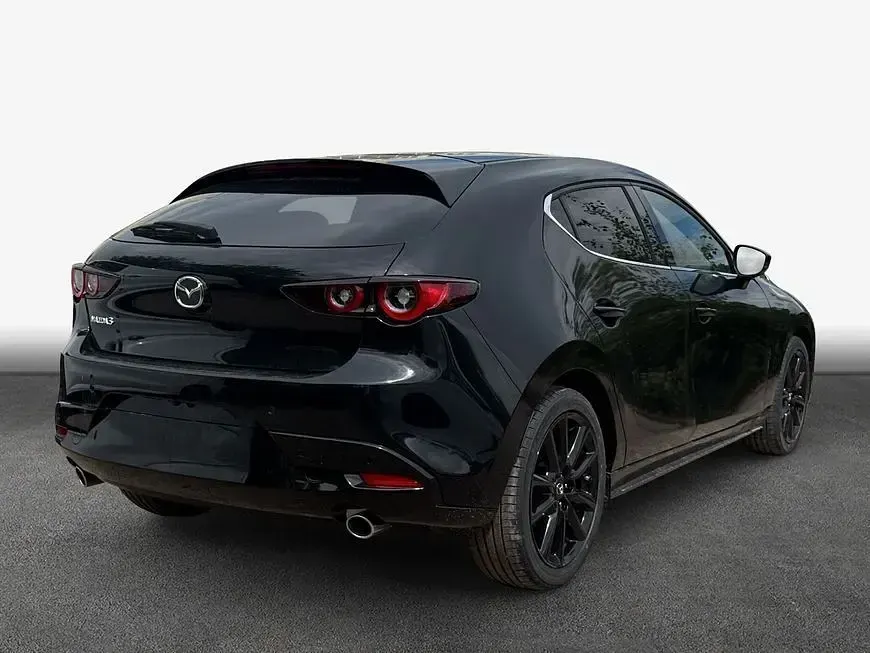Neu Mazda 3 Nagisa 140 PS (102 kW) 2026 Schwarz Limousine