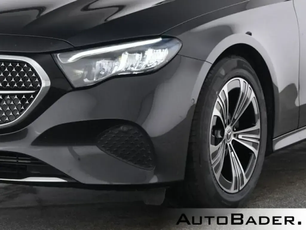 Gebraucht Mercedes 200 Avantgarde 204 PS (150 kW) 2025 831 lack graphitgrau (metallic) Kombi