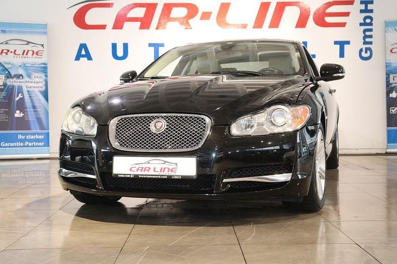 Schwarz Gebraucht 2010 Jaguar XF Luxury Limousine | 7.999 € (Fairer Preis) - Bild 1/4