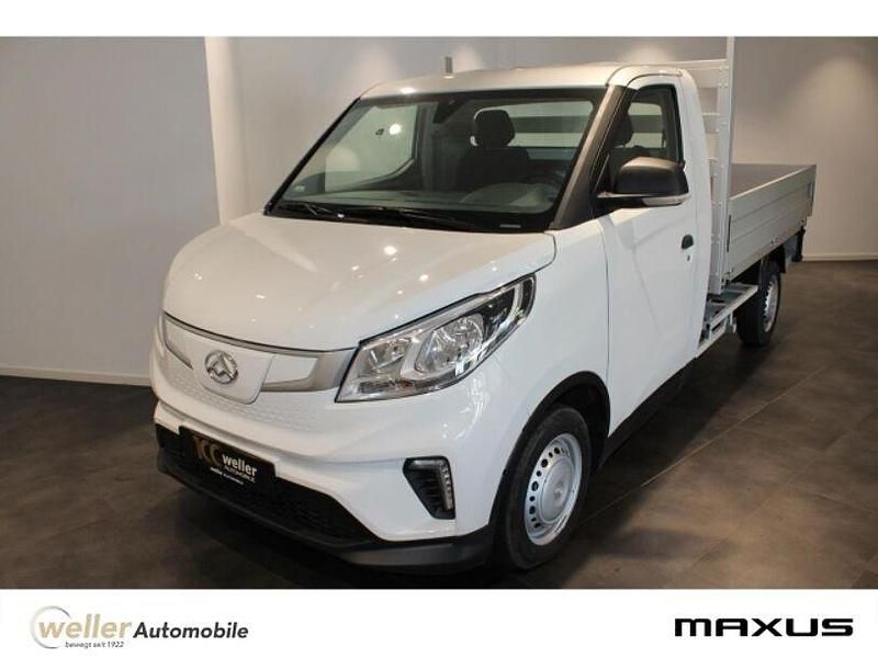 Gebraucht Maxus EV80 66 kW (90 PS) 2025 Weiss Van