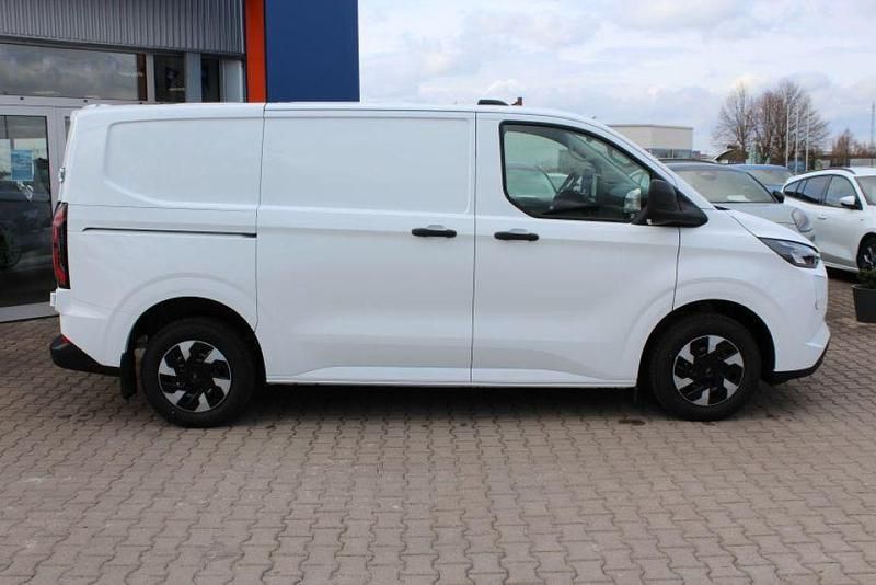 Neu Ford E-Transit Trend 160 kW (218 PS) 2026 Frost weiß sonderlack Van