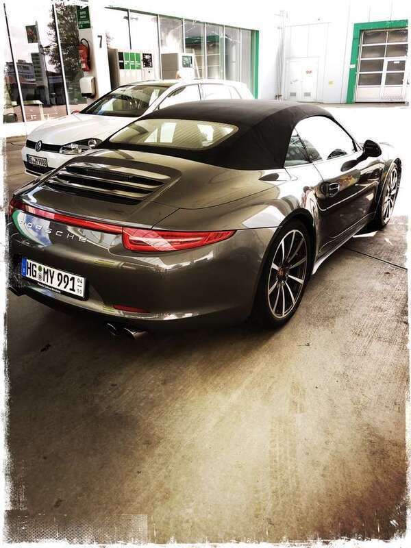 Grau Gebraucht 2013 Porsche 911 Carrera 4 Cabriolet Cabrio | 93.991 € - Bild 1/1