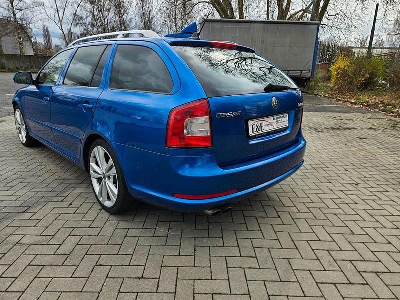 Gebraucht Skoda Octavia RS 190 PS (139 kW) 2010 Raceblau metallic Kombi