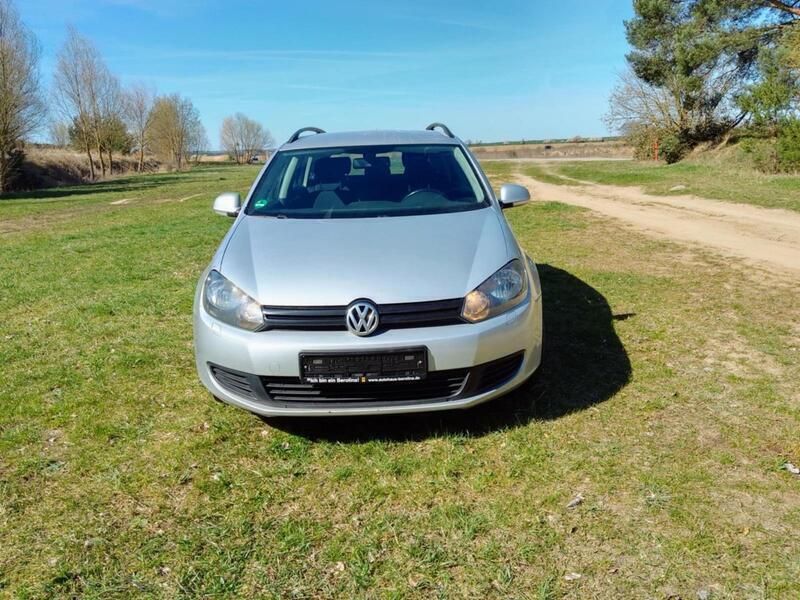 Silber Gebraucht 2012 VW Golf VI Kombi | 2.950 € (Superpreis) - Bild 1/4