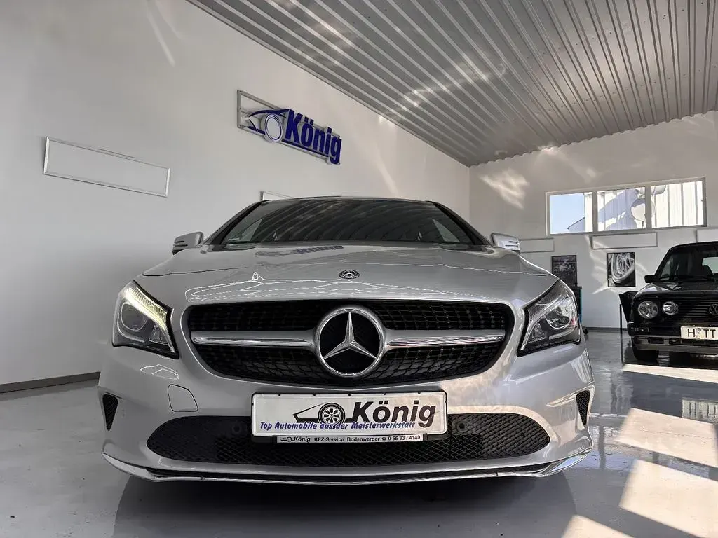 Gebraucht Mercedes CLA200 156 PS (114 kW) 2017 Silber Coupé