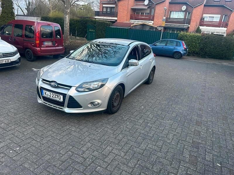 Usata Ford Focus 125 CV (91 kW) 2014 Argento Berlina