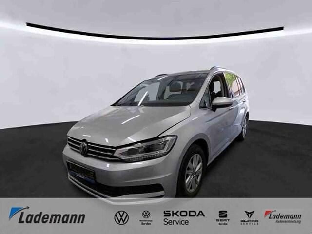 Gebraucht 2022 VW Touran Comfortline Van / Kleinbus | 28.930 € (Fairer Preis) - Bild 1/4