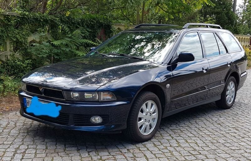 Gebraucht Mitsubishi Galant 133 PS (97 kW) 2001 Blau Kombi
