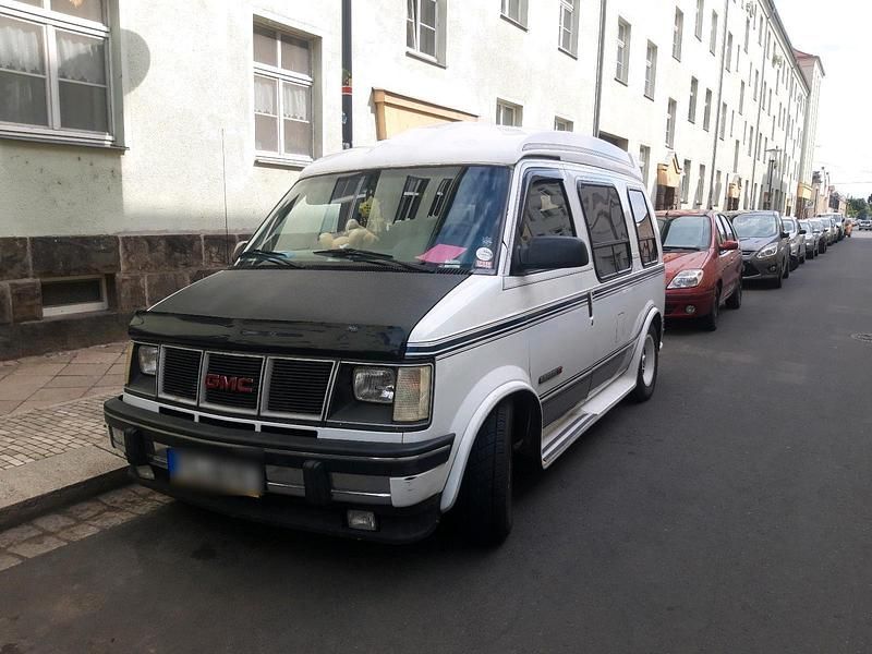 Weiß Gebraucht 1992 GMC Safari Van / Kleinbus | 10.000 € - Bild 1/4