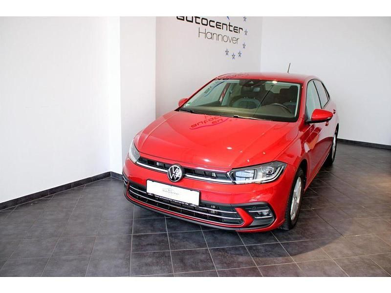 Gebraucht VW Polo Style 110 PS (80 kW) 2022 Kings red metallic (metallic) Limousine
