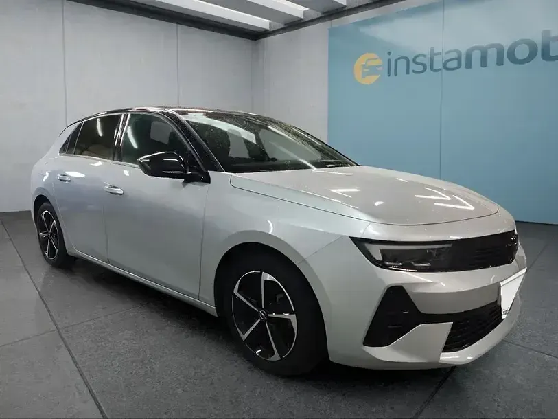Gebraucht Opel Astra 131 PS (96 kW) 2025 Grau Kleinwagen