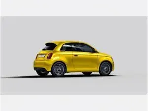 Neu Fiat 500 65 PS (47 kW) 2026 Gelb Limousine