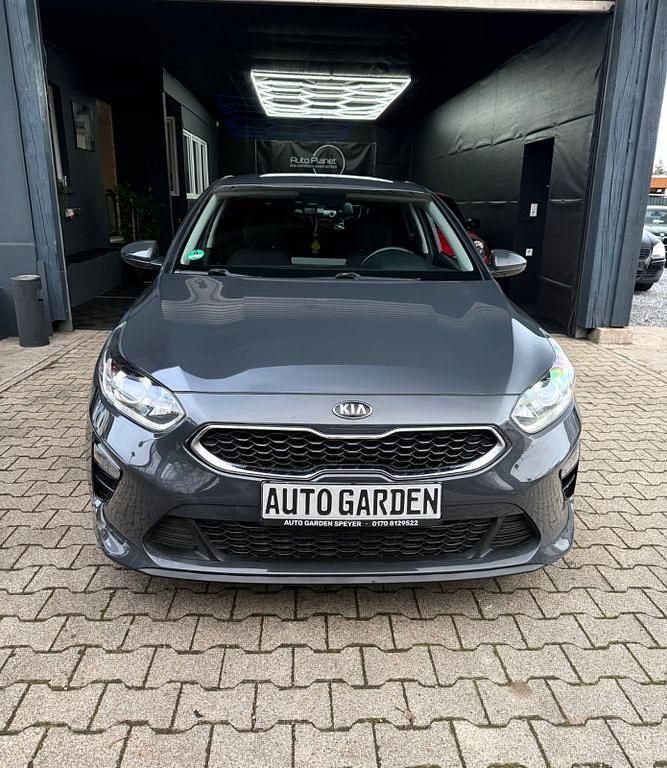 Gebraucht Kia Ceed 140 PS (102 kW) 2019 Grau Kleinwagen