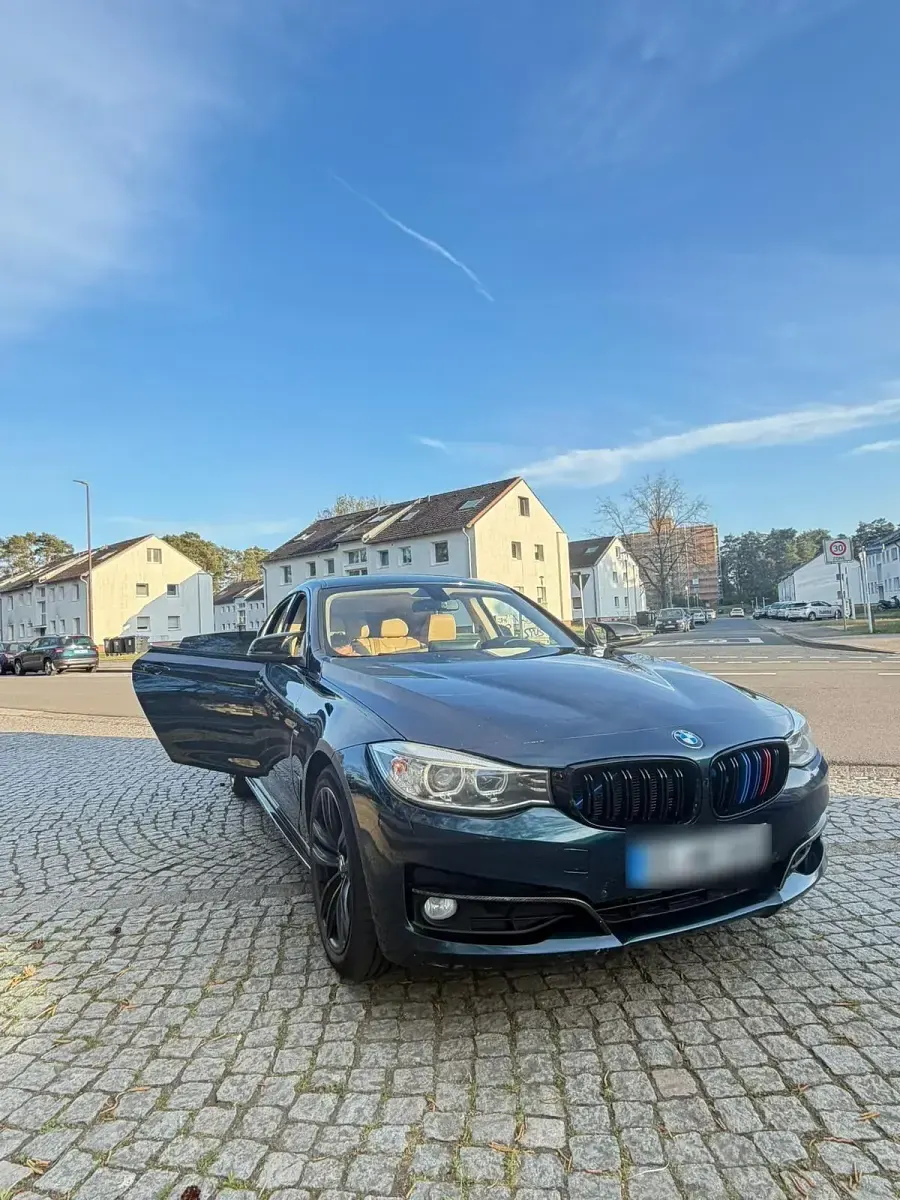 Gebraucht BMW 320 184 PS (135 kW) 2013 Andere farben Limousine