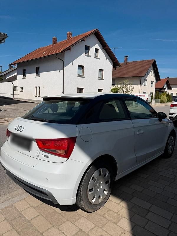 Second-hand Audi A1 86 CP (63 kW) 2015 Alb Hatchback
