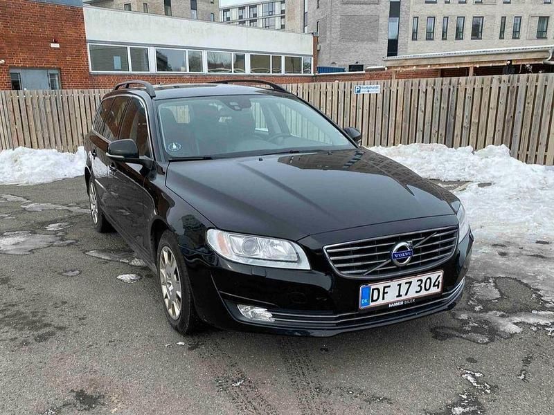 Gebraucht Volvo V70 Momentum 181 PS (133 kW) 2014 Schwarz Kombi