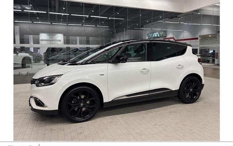 Perlmuttweiss metallic/dach i Gebraucht 2022 Renault Scénic IV Black Edition Van / Kleinbus | 21.998 € (Fairer Preis) - Bild 1/4
