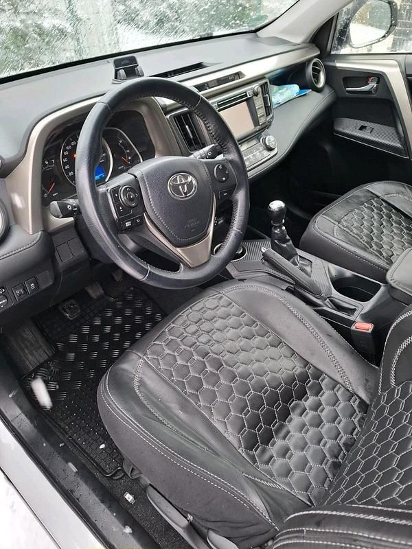 Gebraucht Toyota RAV4 124 PS (91 kW) 2013 Weiß SUV