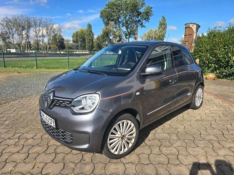 Gebraucht Renault Twingo Vibes 60 kW (82 PS) 2021 Black pearlschwarz metallic Kleinwagen