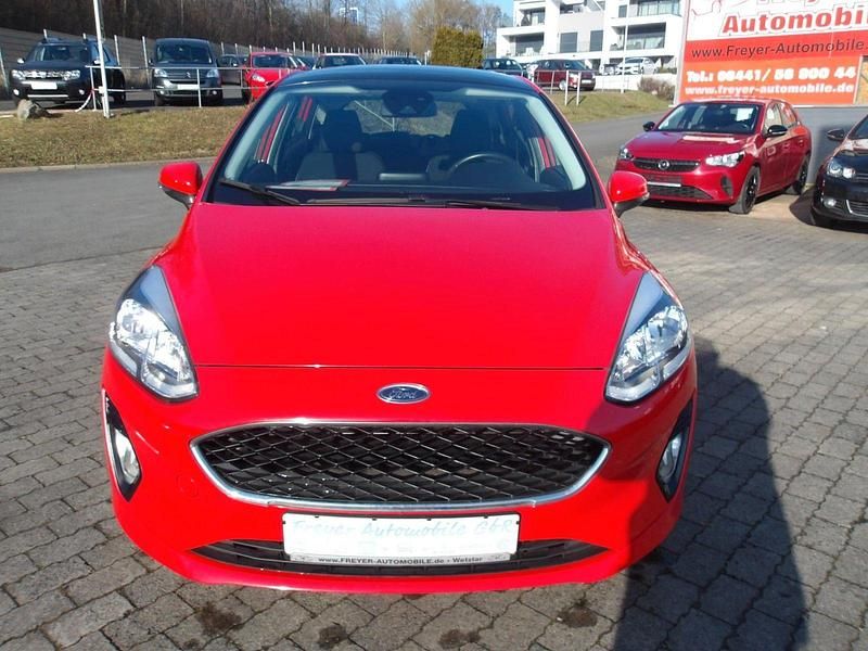 Gebraucht Ford Fiesta 101 PS (74 kW) 2017 Rot Kleinwagen