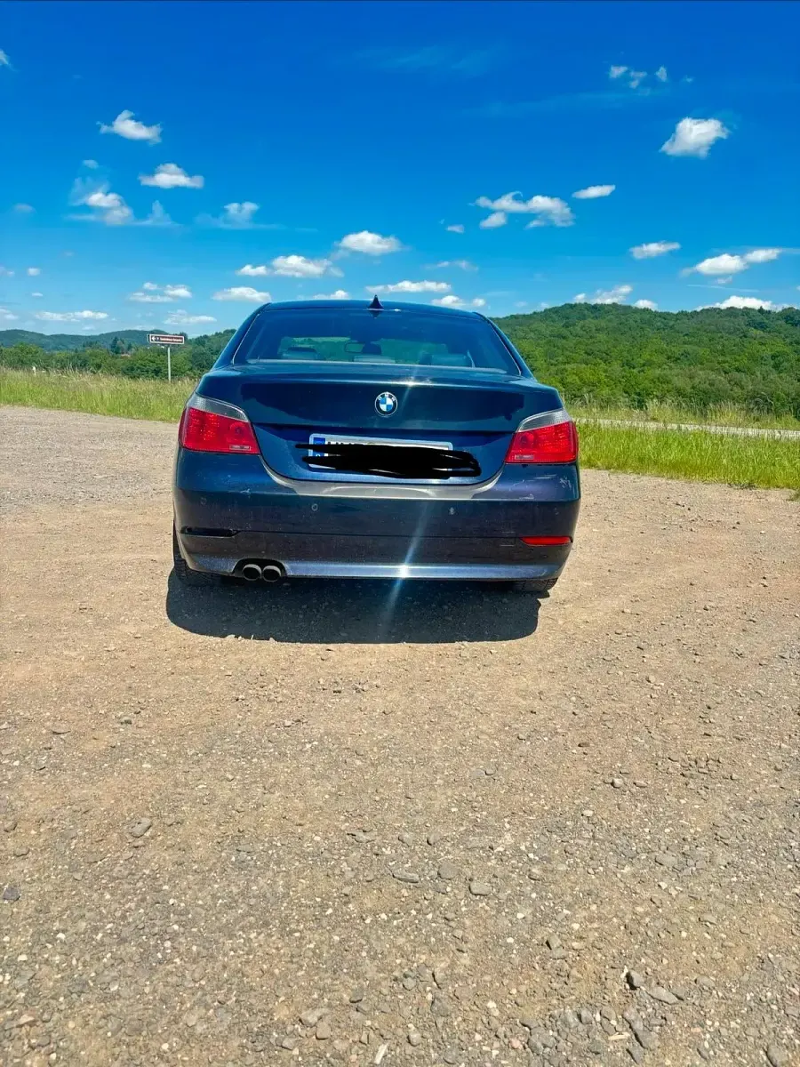 Gebraucht BMW 523 177 PS (130 kW) 2005 Blau Limousine