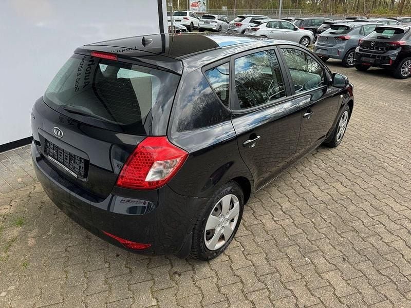 Gebraucht Kia Ceed 109 PS (80 kW) 2010 Kleinwagen