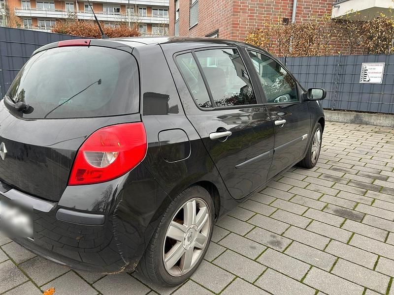 Gebraucht Renault Clio II Rip Curl 101 PS (74 kW) 2007 Schwarz Kleinwagen