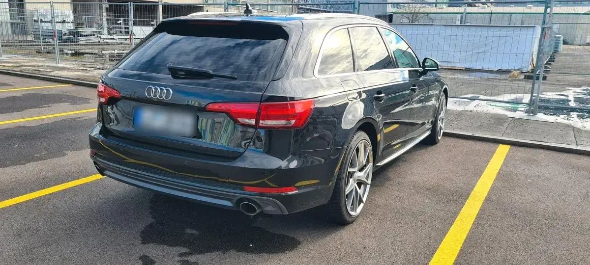 Używany Audi A4 S-Line 190 KM (139 kW) 2016 Czarny Kombi