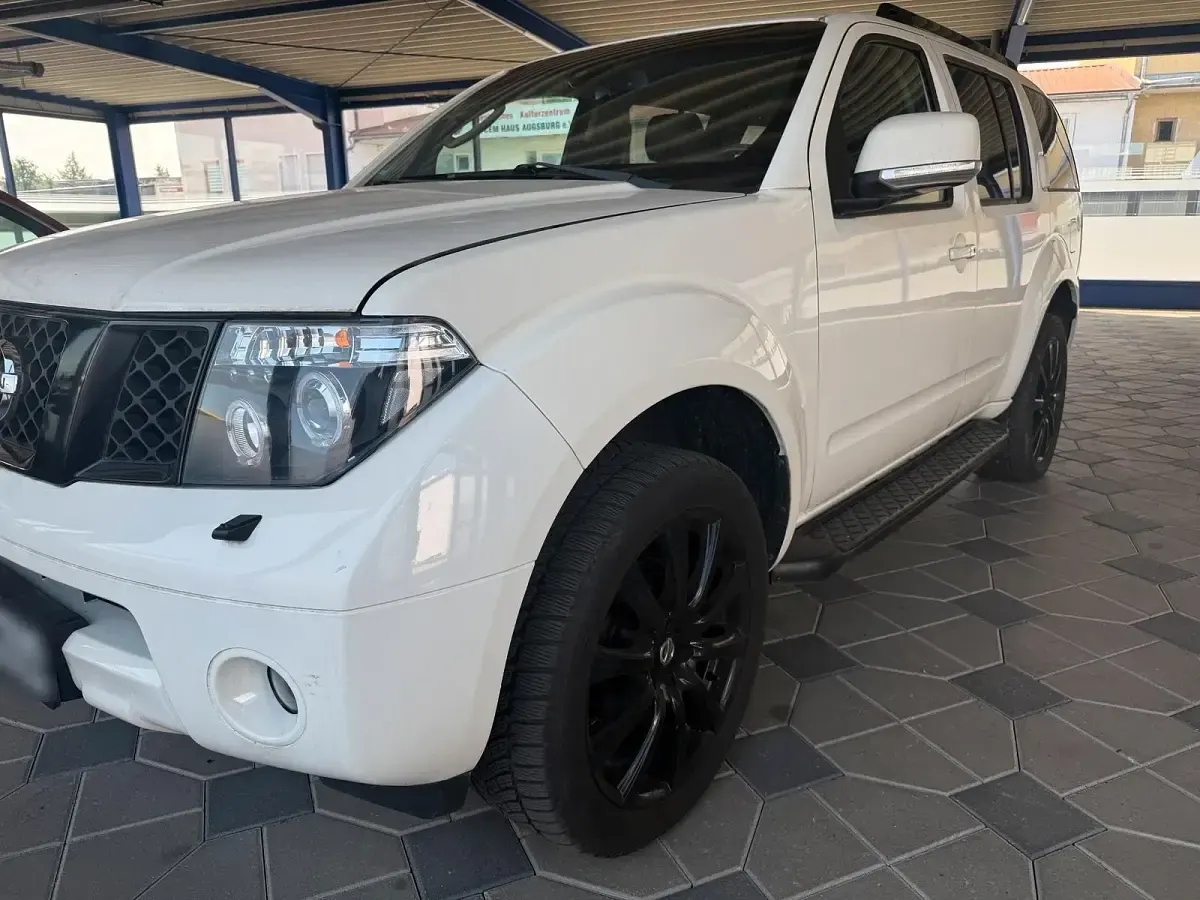 Gebraucht Nissan Pathfinder 171 PS (125 kW) 2008 Weiß SUV