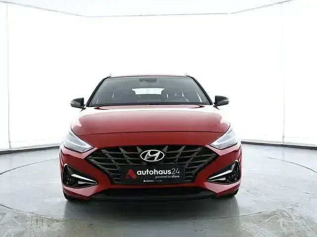 Gebraucht Hyundai i30 GO! 120 PS (88 kW) 2023 Rot Kombi