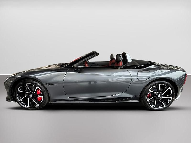 Gebraucht MG Cyberster 375 kW (510 PS) 2025 Andes grey Cabrio