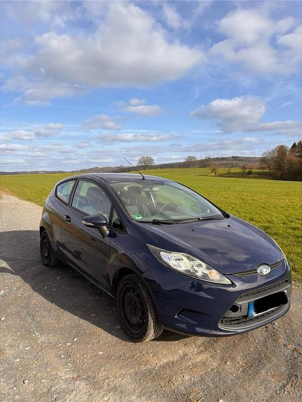 Gebraucht Ford Fiesta 60 PS (44 kW) 2010 Blau Kleinwagen