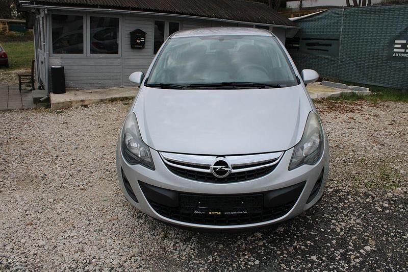 Gebraucht Opel Corsa Active 87 PS (63 kW) 2013 Silber Kleinwagen