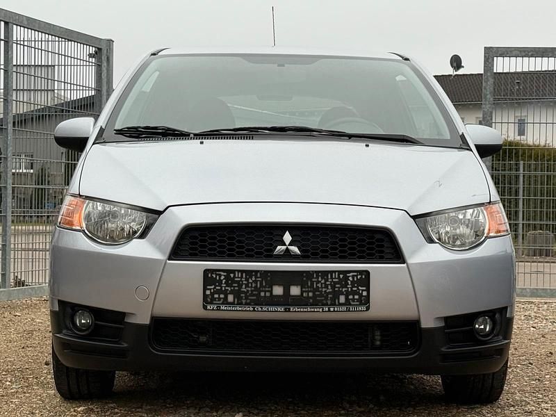 Gebraucht Mitsubishi Colt 75 PS (55 kW) 2012 Silber Kleinwagen