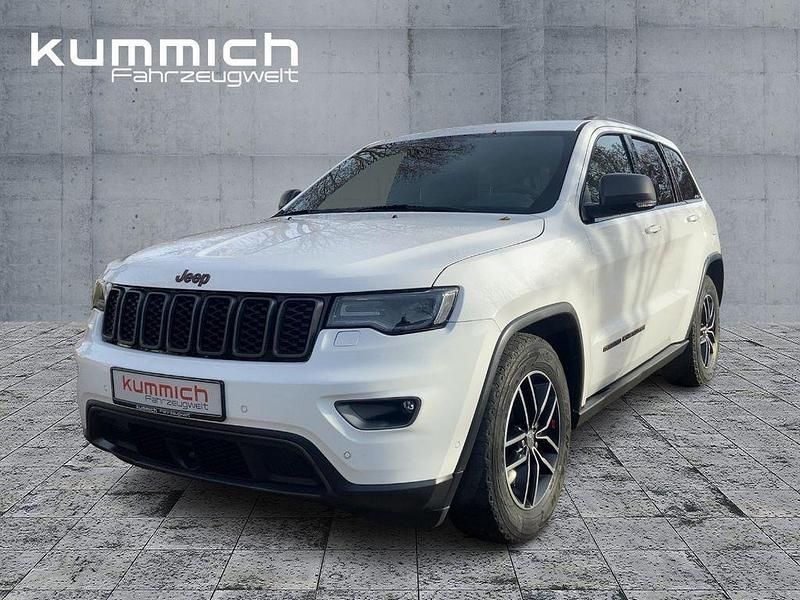 Weiß Gebraucht 2018 Jeep Grand Cherokee Trailhawk SUV | 32.850 € (Etwas zu teuer) - Bild 1/4