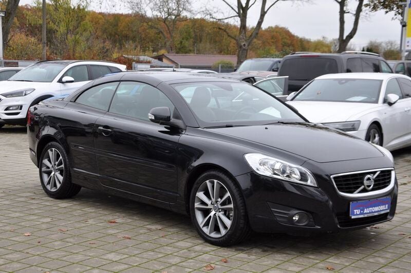 Schwarz Gebraucht 2012 Volvo C70 Momentum Cabrio | 13.990 € (Fairer Preis) - Bild 1/4