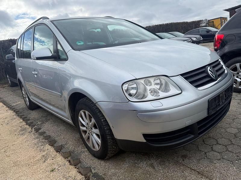 Gebraucht VW Touran Trendline 150 PS (110 kW) 2005 Silber Van / Kleinbus