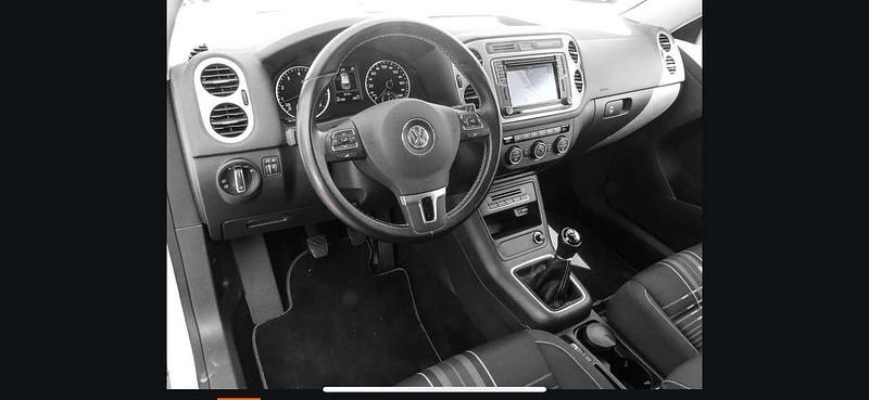 Gebraucht VW Tiguan LOUNGE 150 PS (110 kW) 2015 Weiß SUV
