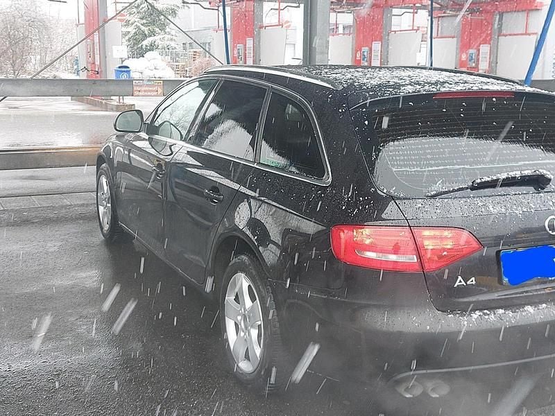 Gebraucht Audi A4 143 PS (105 kW) 2009 Schwarz Kombi