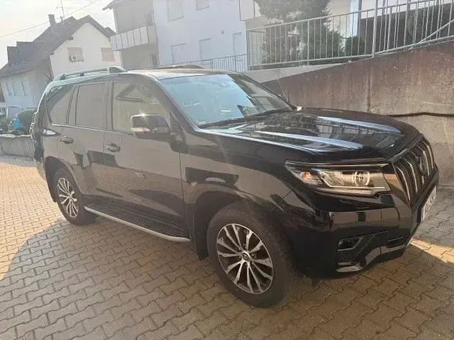 Gebraucht Toyota Land Cruiser TEC-Edition 204 PS (150 kW) 2022 Schwarz SUV
