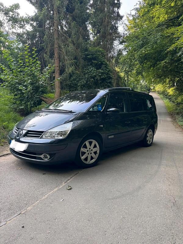 Grau Gebraucht 2009 Renault Grand Espace Van / Kleinbus | 4.900 € (Fairer Preis) - Bild 1/4