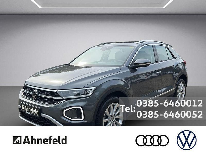 Grau Gebraucht 2022 VW T-Roc Style SUV | 26.888 € (Fairer Preis) - Bild 1/4