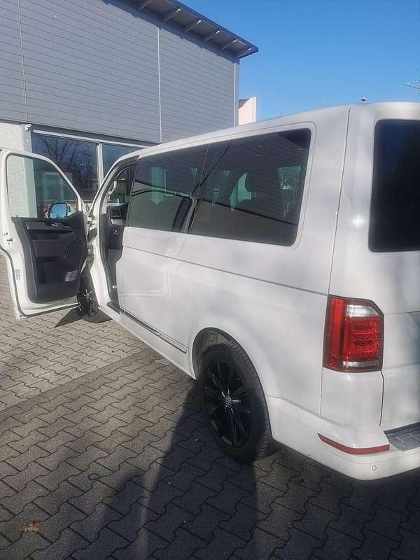 Gebraucht VW Multivan Comfortline 199 PS (146 kW) 2019 Weiß Van