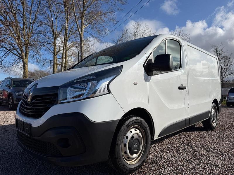 Gebraucht Renault Trafic Komfort 95 PS (69 kW) 2018 Weiß Van / Kleinbus